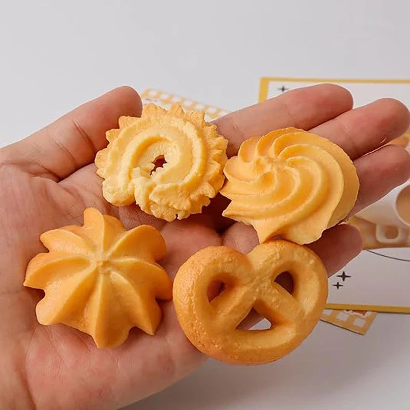 4-Pack Cookie Shaped Scented Candles - 120g Bulk Handmade Soy Wax Bakery Dessert Style Utility Candle